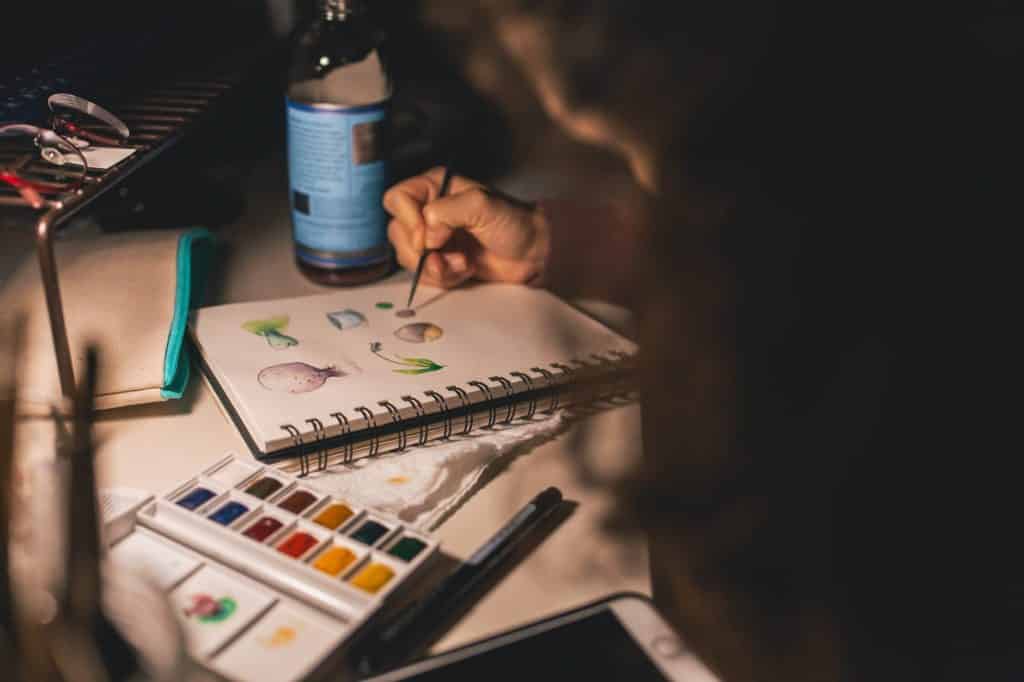 dipingere aiuta la creatività